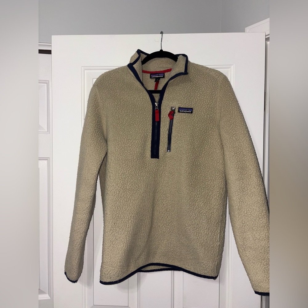 Patagonia Men's Tan Zip-Up Fleece Sweater